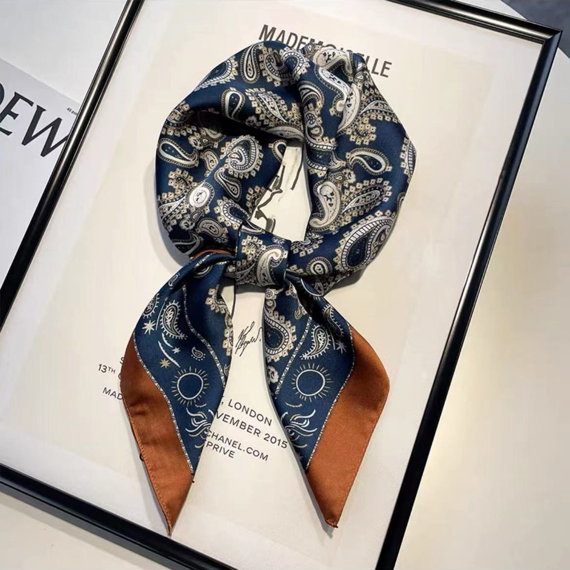 Primavera y otoño coinciden con camisas azules de anacard bufandas de seda accesorios profesionales para mujeres bufandas de cuello 70x70 versátiles