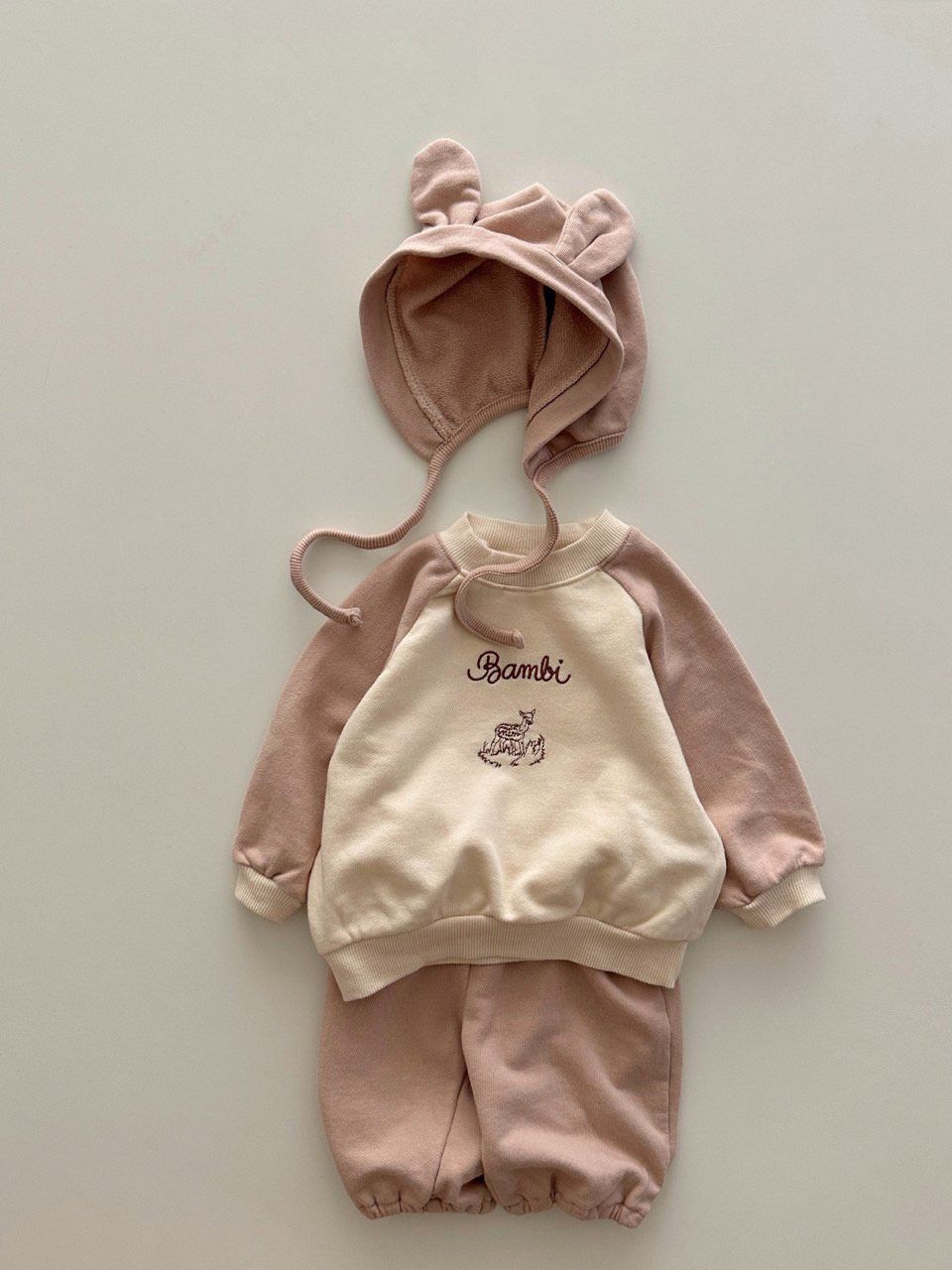 Conjunto de Ropa de Bebé de Estilo Coreano de Primavera, 25 Piezas, Bordado de Ciervo Pequeño, Conjunto de Tres Piezas para Niños Pequeños, Conjunto de Camiseta de Manga Larga para Bebé