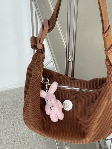 Ins style handmade cute rabbit love beaded bag keychain pendant pendant animal toy doll doll