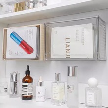 镜柜面膜收纳盒壁挂亚克力化妆品置物架带盖防尘分格浴室柜透明盒
