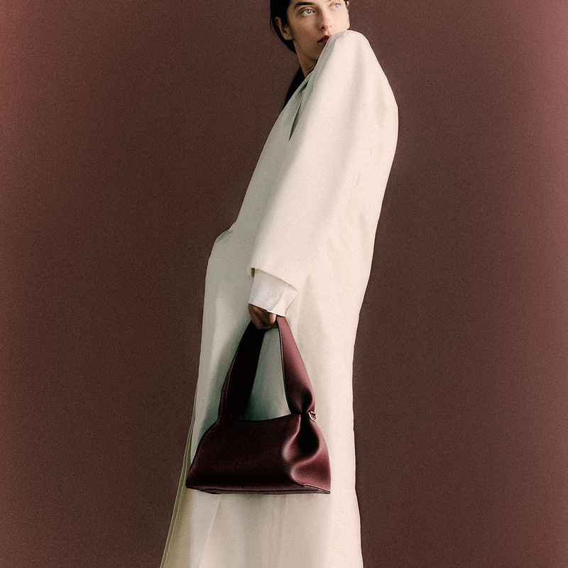 Designer Dumpling Shoulder Bag In Lychee Pattern For Women_voghion.com