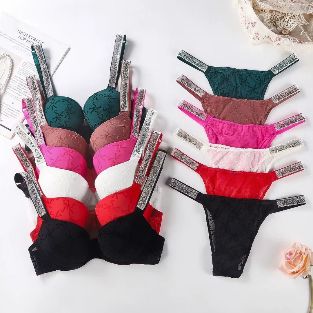 Комплект женского белья 2023 года в европейском и американском стиле, украшенный стразами, с эффектом бархата, сексуальный, с кружевной отделкой и бесшовным дизайном.