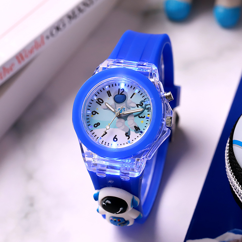 Reloj de dibujos animados para niños Reloj luminoso de silicona Reloj de cuarzo de muñeca Marvel Nuevo fabricante al por mayor transfronterizo