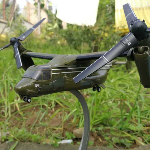 Вертикальный вертолетоносец MV-22 Merlon транспортный самолёт