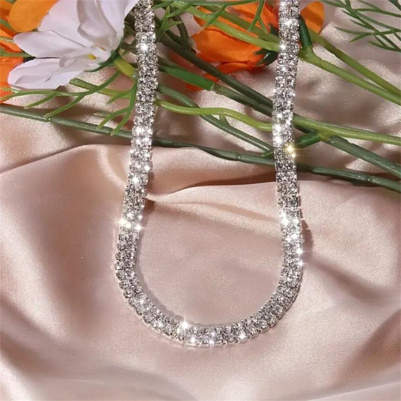 Collier ras-de-cou minimaliste et tendance personnalisé pour femme, sexy, élégant et polyvalent, orné de strass._voghion.com
