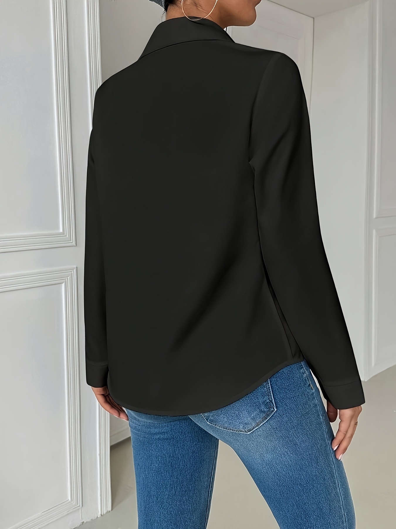 Women’s Loose Fitting Long Sleeved Collared Blouse With Pockets_voghion.com