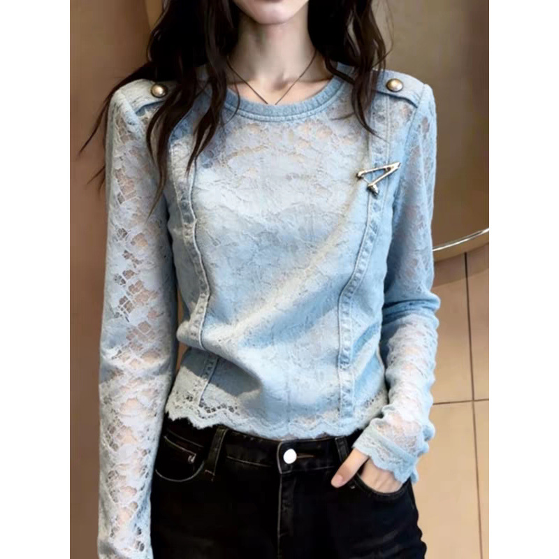 Blue round-neck top with delicate lace design, 2026 autumn new women's fashion, stylish and versatile exquisite blouse Blue round-neck top with delicate lace design, 2026 autumn new women's fashion, stylish and versatile exquisite blouse