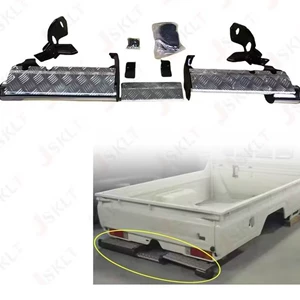 Toyota FJ75 arxa bamperi, orta və aşağı pedallı