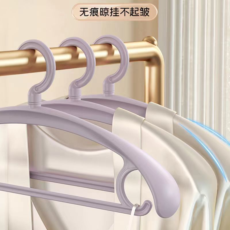 広い肩のハンガーを太くして、滑り止めのない家庭用のハンガーを太くして、厚い服の棚の服を支えて、肩の角の服を防ぎます。|undefined