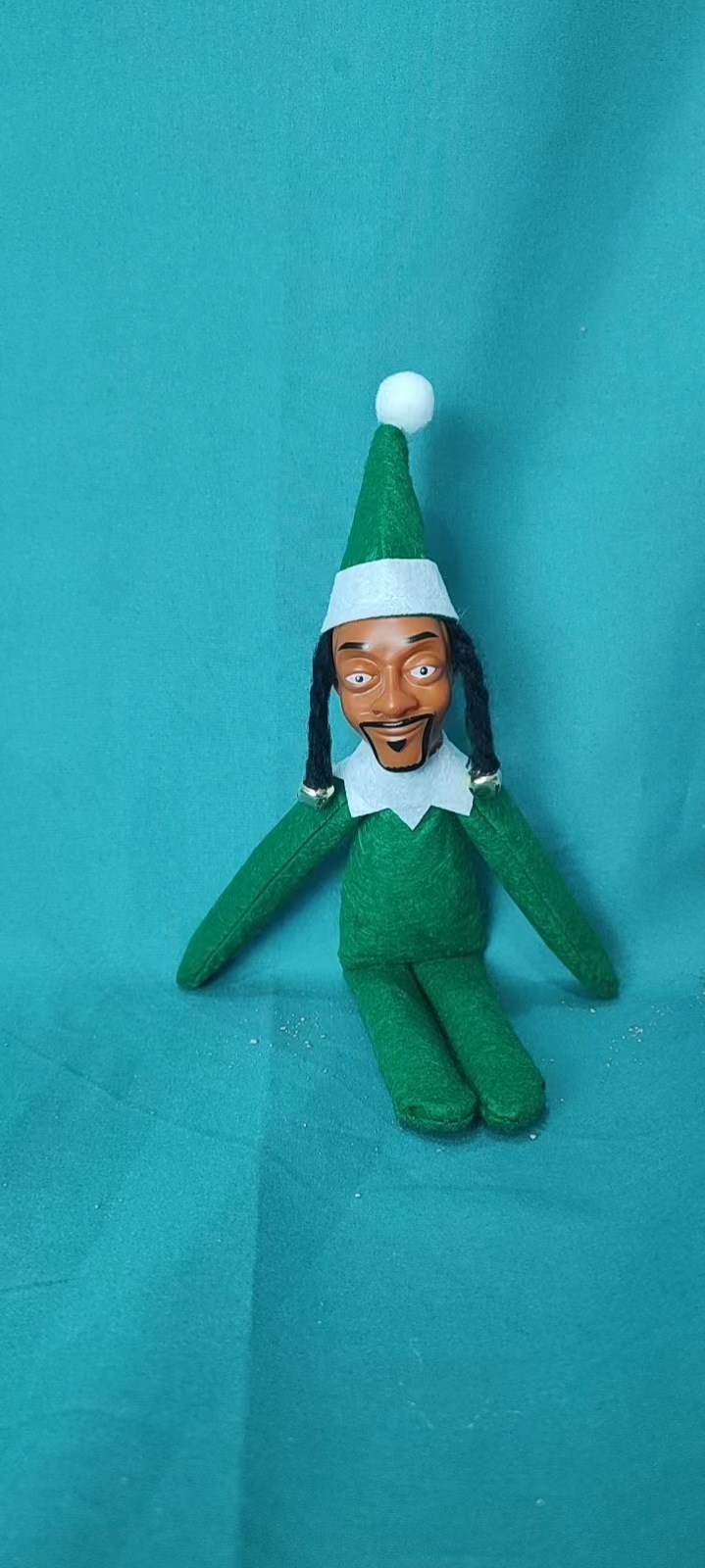 Muñecas de resina transfronterizas muñecas de felt negro Snoop on a Stoop Snoop curved Christmas Genie Doll