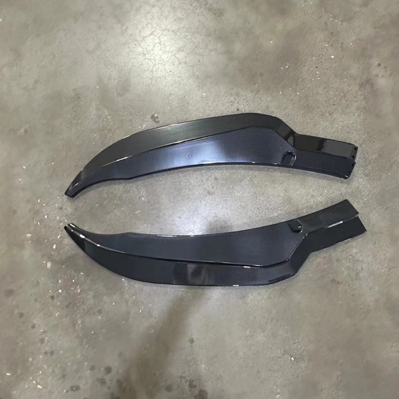 Suitable for Chevrolet Corvette C7 Front Lip Carbon Fiber Front Shovel Chin Front Bumper Lower Surround Modification Accessories