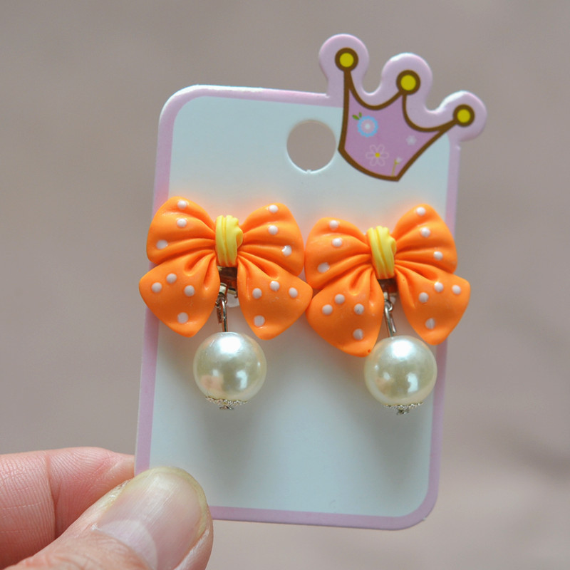 38#ear clip a pair