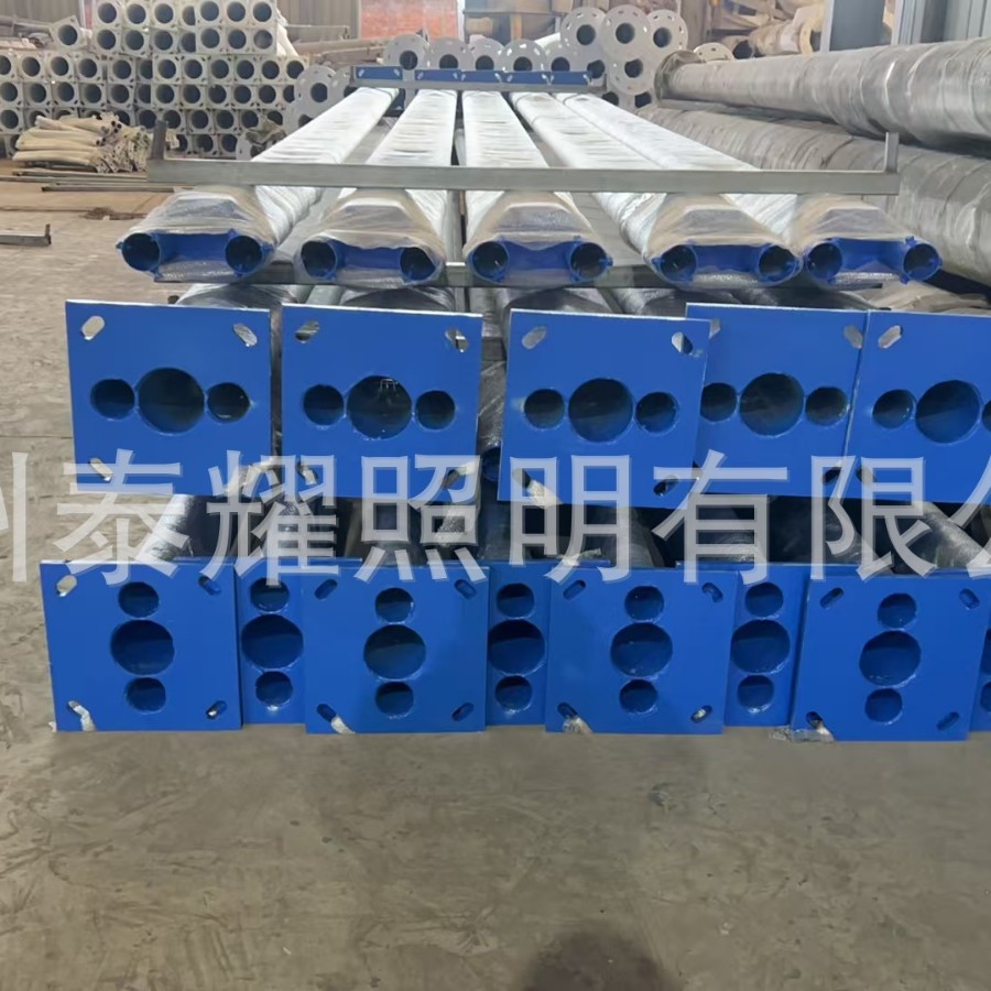 供应批发折叠红绿灯灯杆八角杆销售 道路监控杆 摄像机升降杆高杆