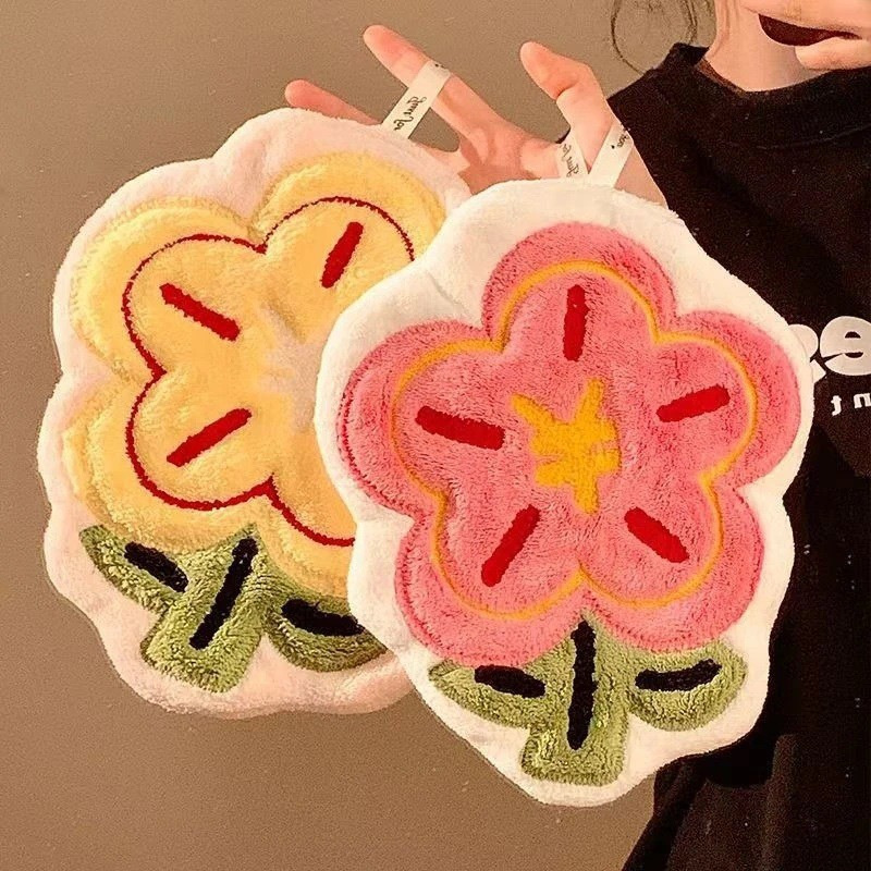 Trendy and stylish hanging hand towel for kitchen and bathroom, creative hand towel for bathroom, absorbs water, doesn't stink, and dries quickly Trendy and stylish hanging hand towel for kitchen and bathroom, creative hand towel for bathroom, absorbs water, doesn't stink, and dries quickly