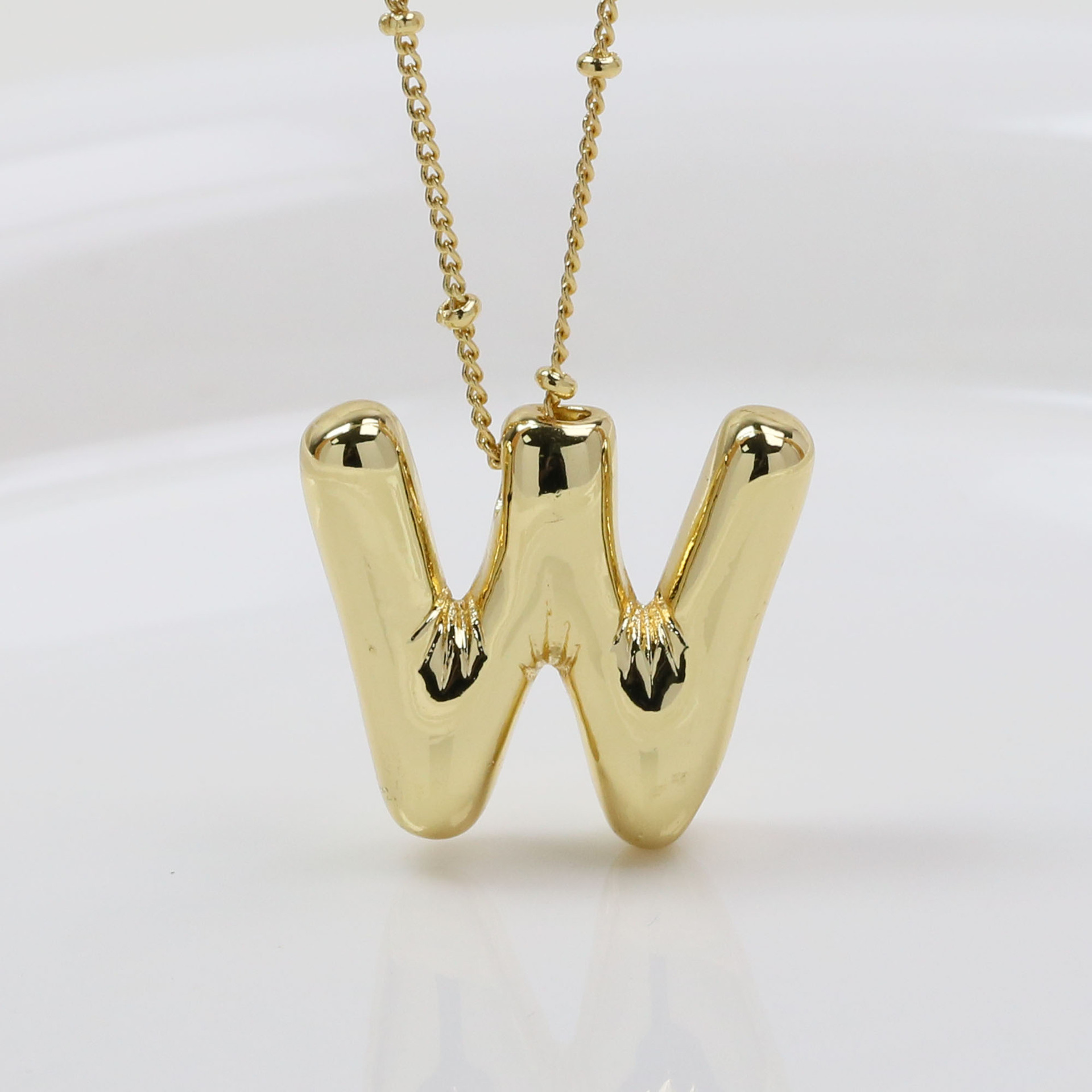 Amazon explosión 18k oro latón brillante globo de burbujas 26 letras inglesas colgante collar de moda