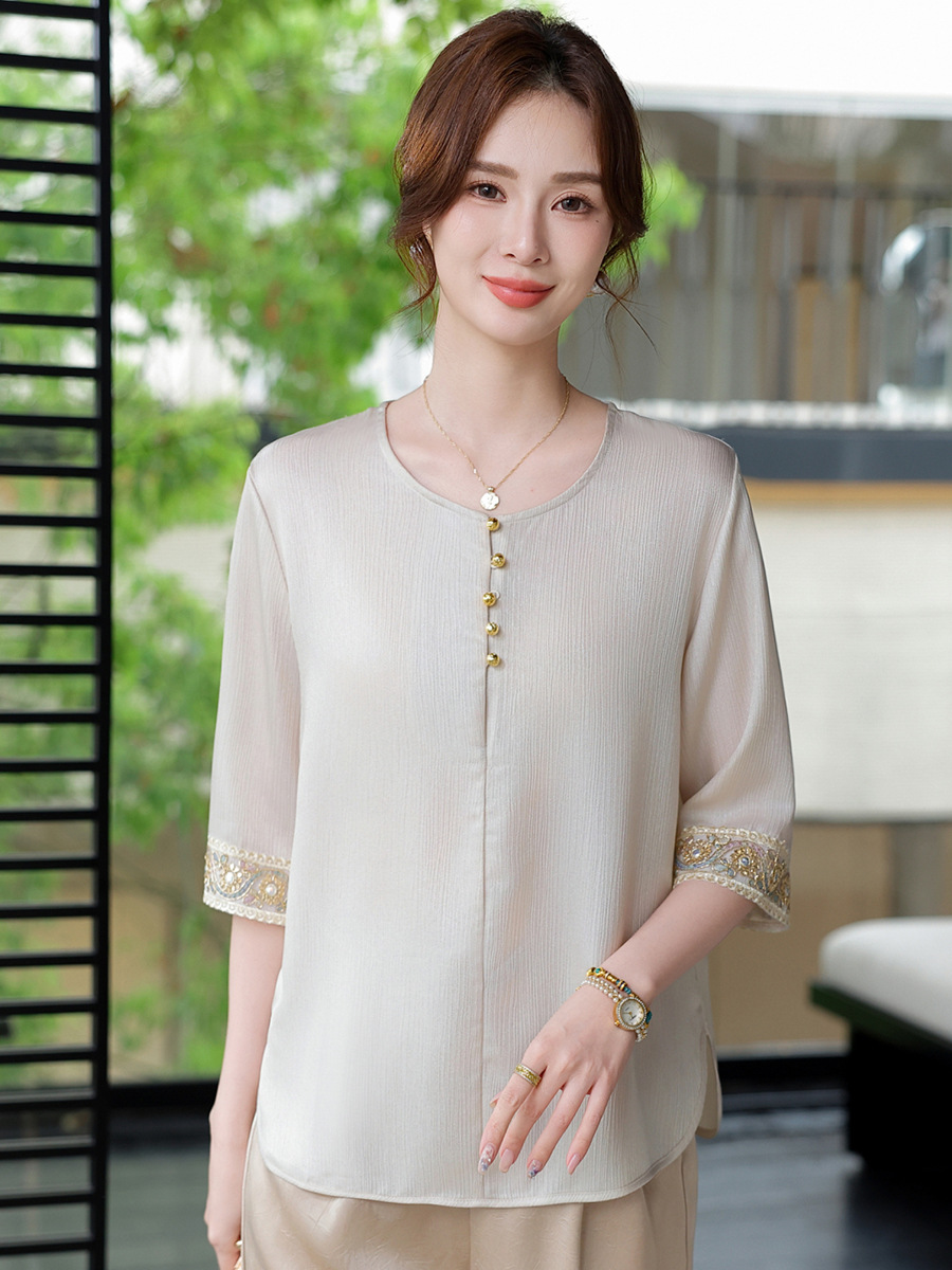Mother's Day Middle-aged and Elderly Women's Elegant Shirt Two-piece Set 2025 Summer New National Style Shirt Mother suit