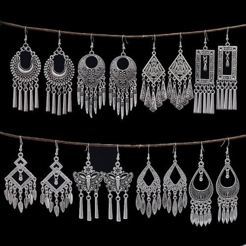 Retro ethnic style Tibetan silver tassel earrings for women, long style, versatile earrings, fashionable and personalized holiday earrings