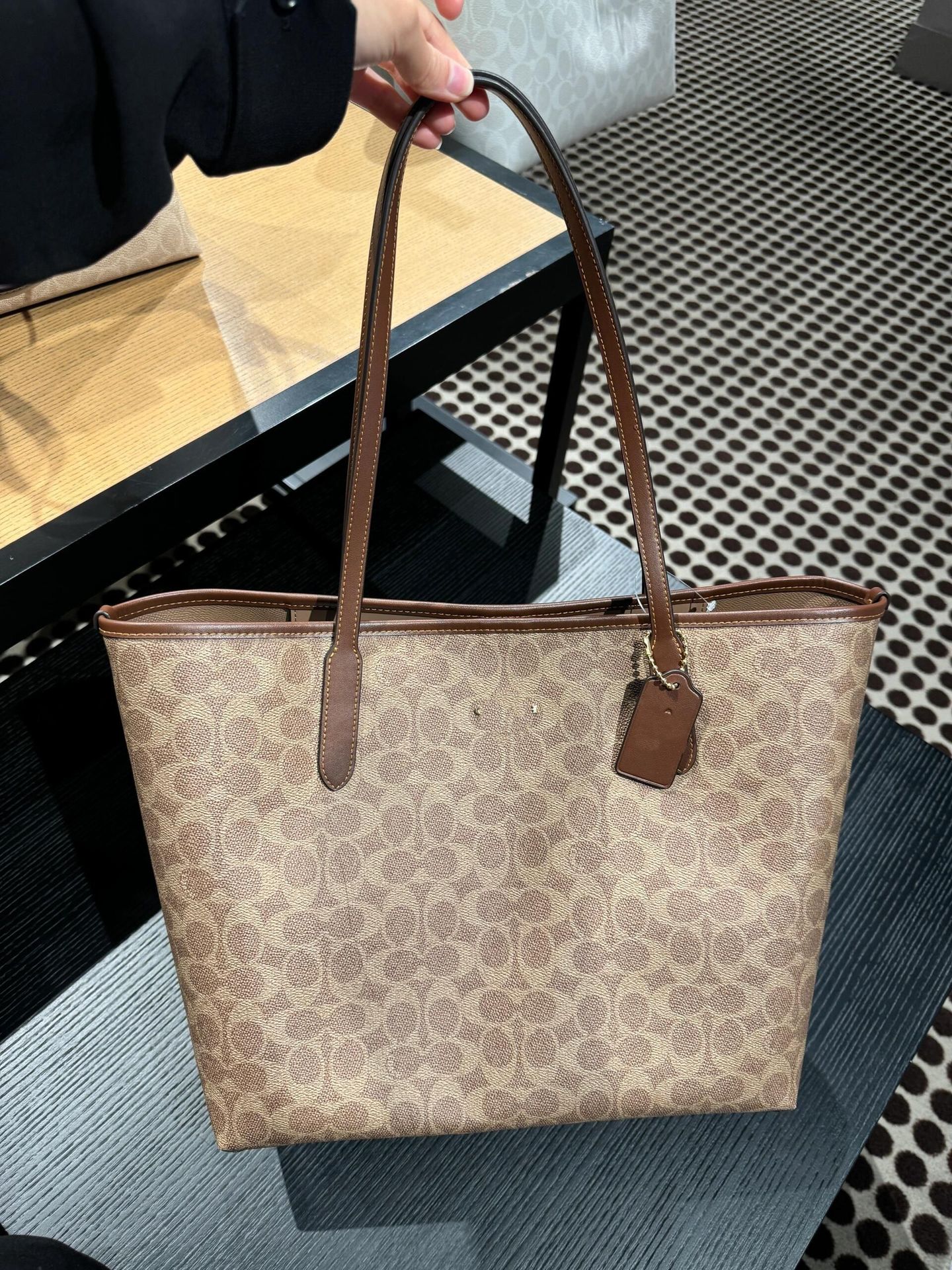 Caramel color + gift box