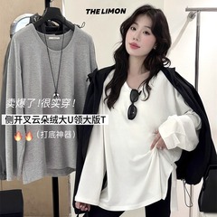 THE LIMON柠檬绿茶2025冬季侧开叉云朵绒大U领长袖T恤宽松上衣女