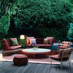 Nordic Outdoor Rattan Sofa Chair Villa Courtyard Creative Soft Decoration Design Outdoor Balcony Leisure Chair Furniture Combination