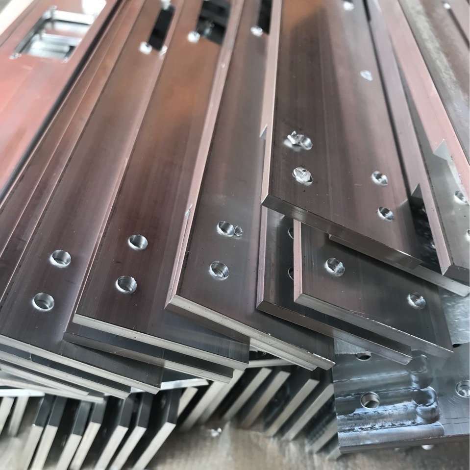 铝合金广告边框加工 U型边框加工 上海专业边框加工氧化铝合金