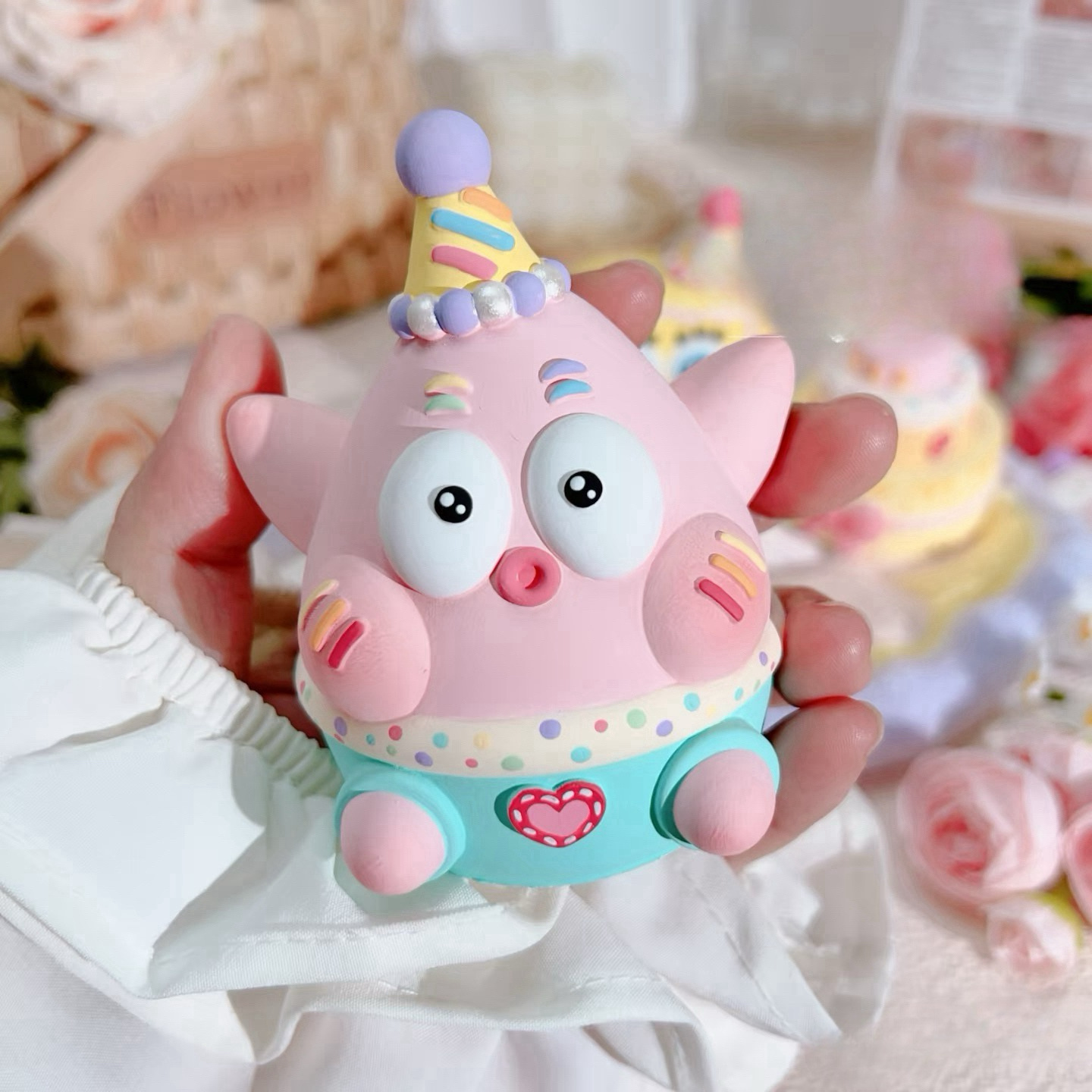 Muñeca de yeso de estilo explosivo al contado, embrión blanco, puesto pequeño del mercado nocturno, muñeca de yeso coloreada especial, centro comercial, exclusivamente para venta al por mayor