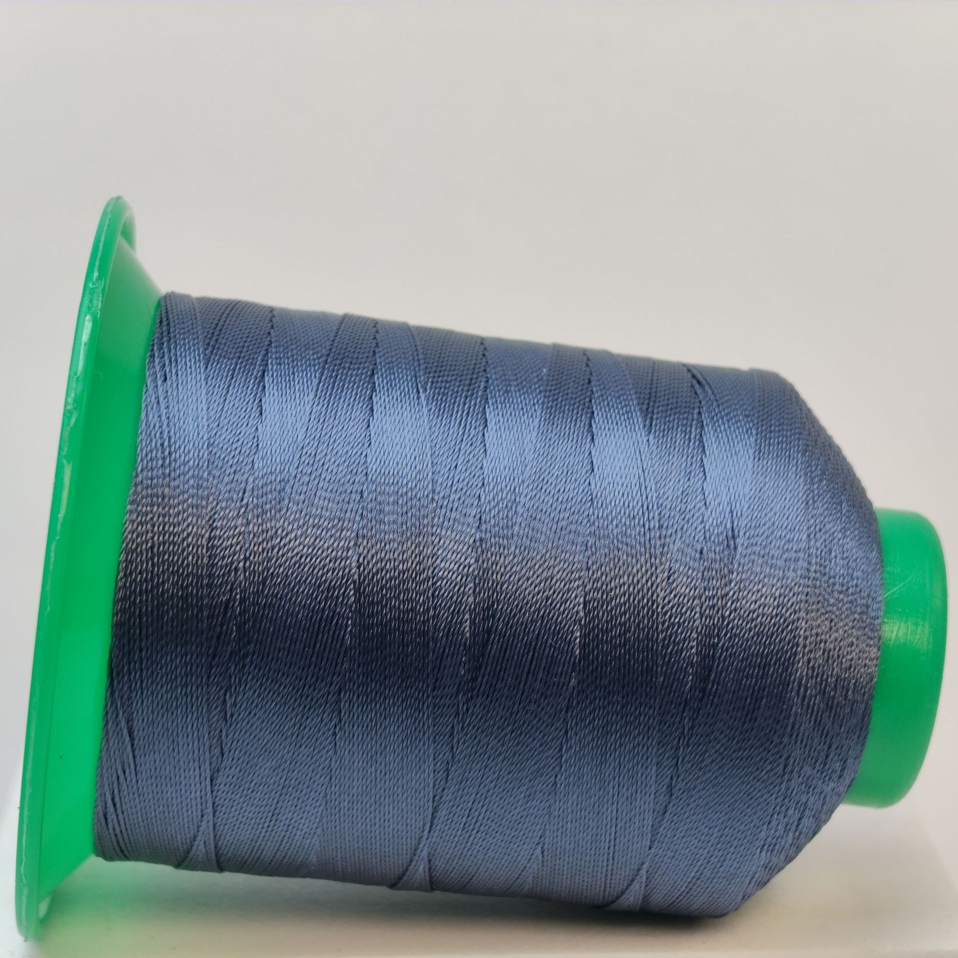 697*2 주 * 1800 m * 벨벳 블루