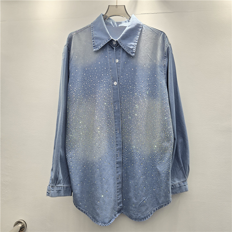 2026 Spring New Starry Rhinestone Denim Jacket Light Blue Shirt Women's Casual Elegant Turn-Down Collar Versatile Top