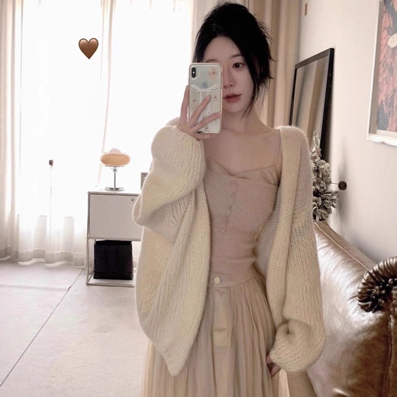 Gentle and Soft Mohair Knitted Cardigan for Women in Autumn and Winter, Lazy Style Lantern Sleeve Sweater Jacket, Super Nice Top