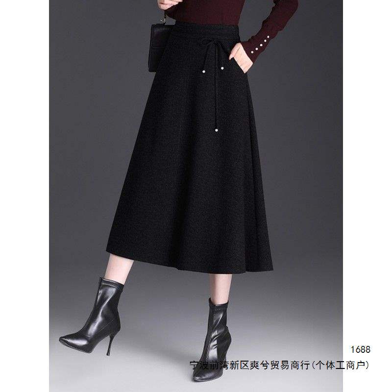 毛呢半身裙女2026新款秋冬季中长款高腰显瘦加厚黑色a字百褶裙子