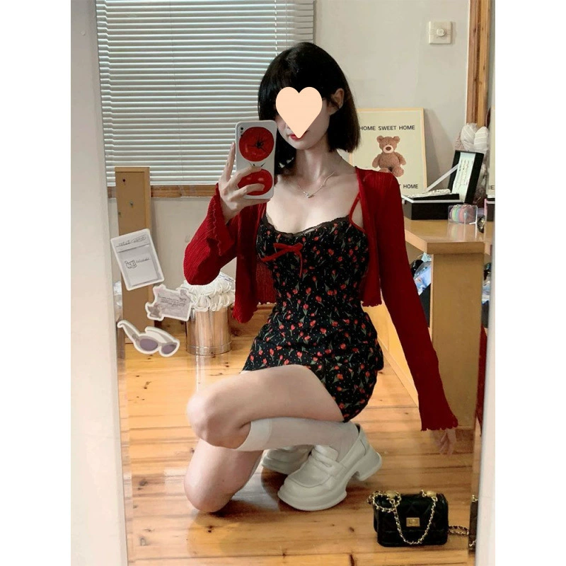 Французское платье-кардиган с подвязками, подчеркивающее талию, женский костюм с цветочным принтом, короткая юбка, облегающая бедра.