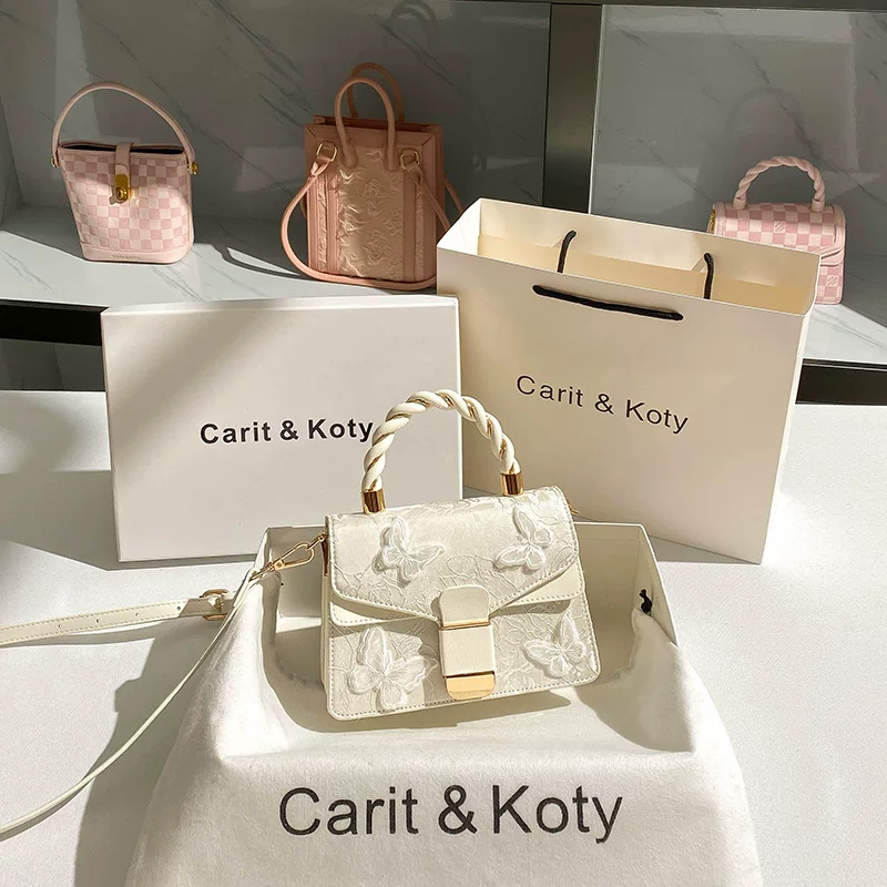 Woven bag, high-quality style, with embroidery