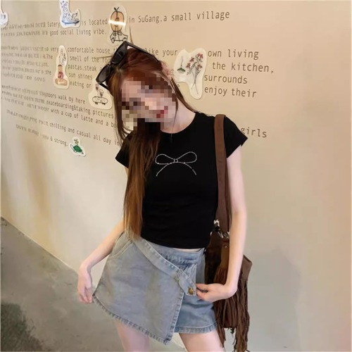2024 Summer American Style Spicy Girl Short Sleeve T-Shirt Lady Navel Exposure Black Bowknot Embroidered with Gems Fitted Short Top Trendy