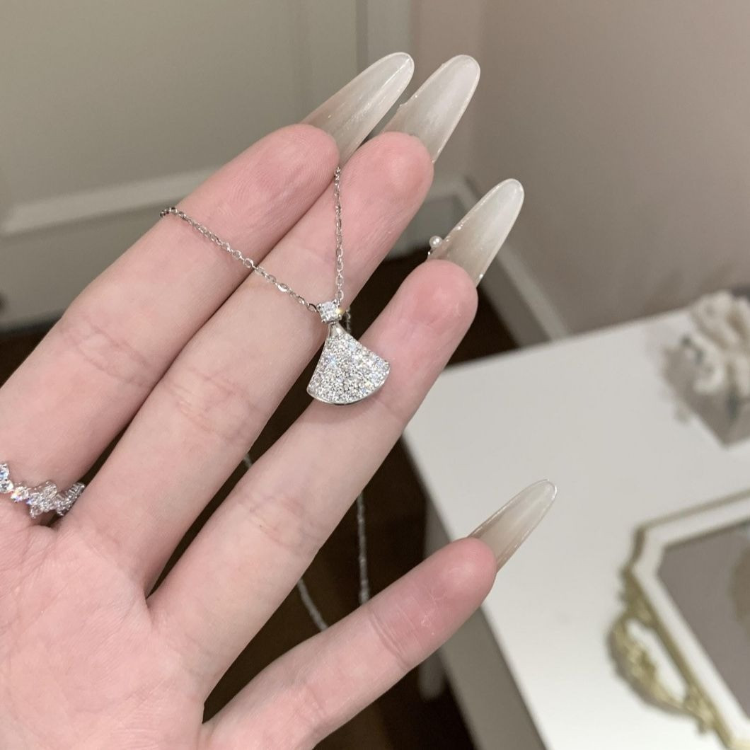 Sparkling Full-Diamond Mini Skirt Fan-Shaped Necklace for Women 2026 New Model Light Luxury High-End Necklace Exquisite Versatile Clavicle Chain