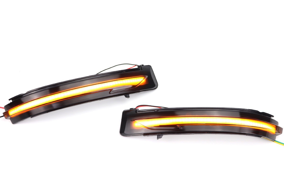 Suitable for Nissan Qashqai X-Trail T32 Qijun Np300 Car Led Rearview Mirror Sequential Turn Signal Light