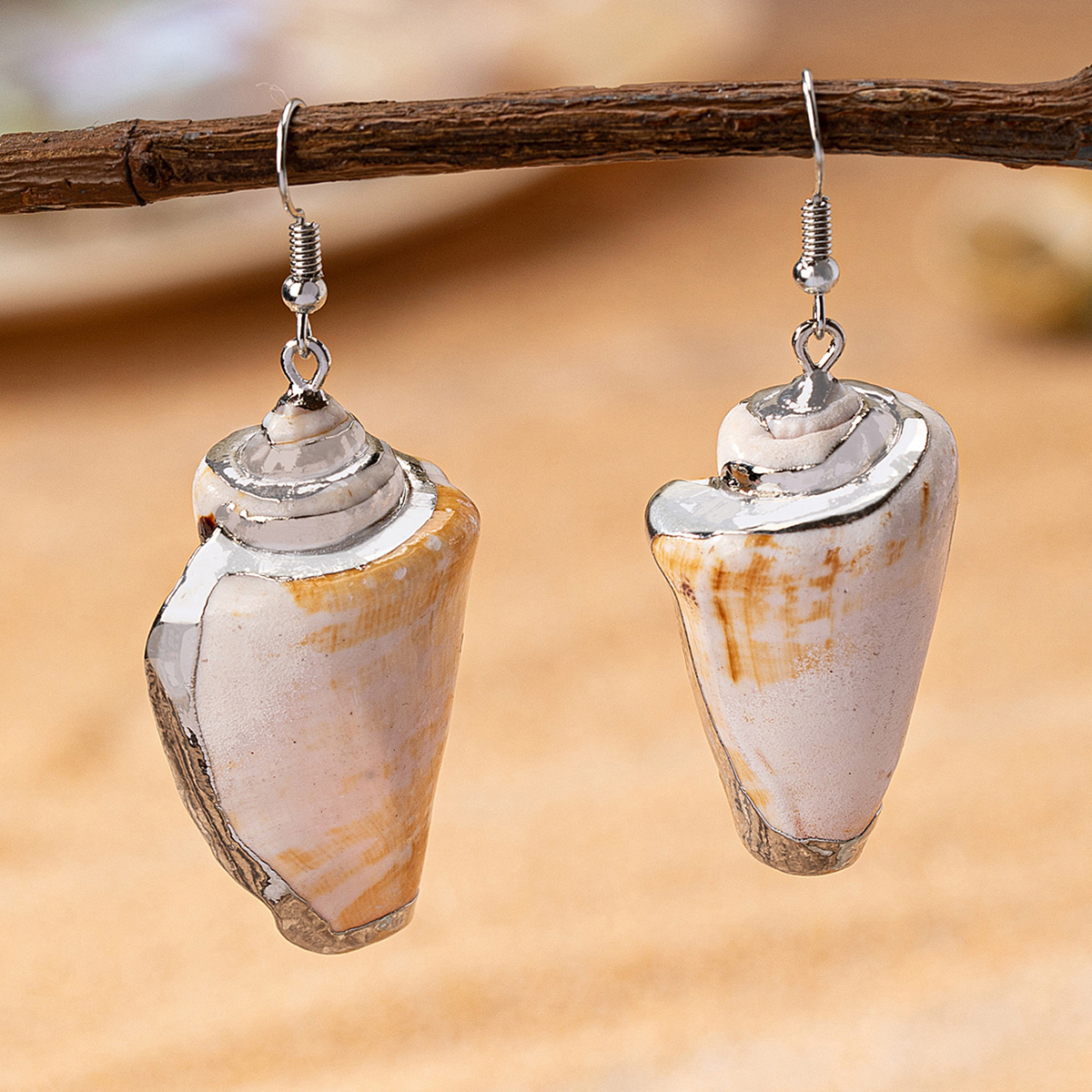 Unisex Gender Polished Finish 1 Pair Beach Conch Metal Drop Earrings