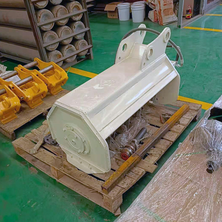 卡博恩 割草机 挖机树枝草坪修剪设备 荒草清理机器