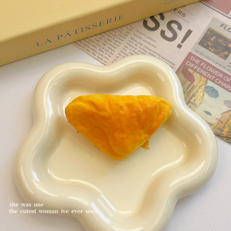 삼각 가방 머리핀