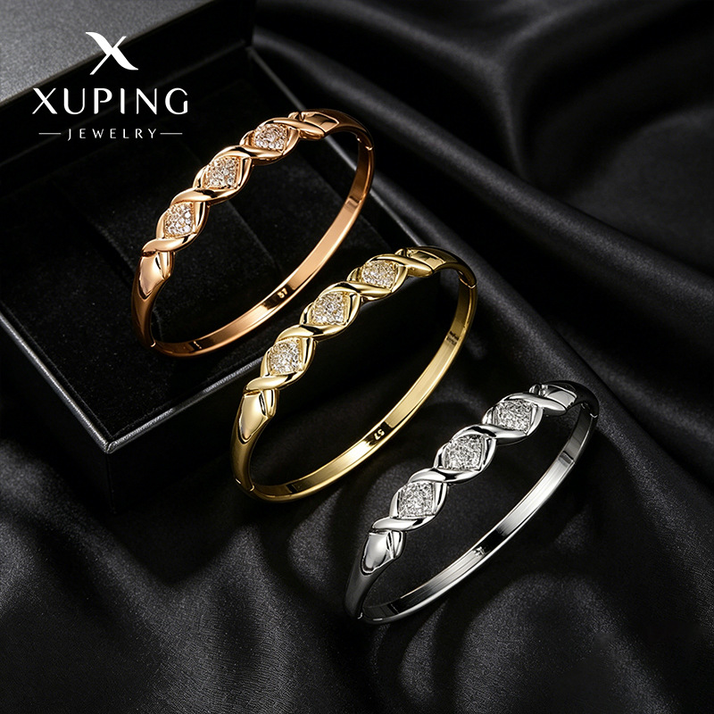 Xuping Europa y América aleación de cobre transfronteriza moda simple brazalete de gemas artificiales simple joyas de lujo al por mayor