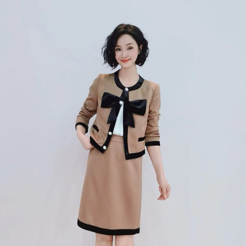 Spring elegant set for leisure