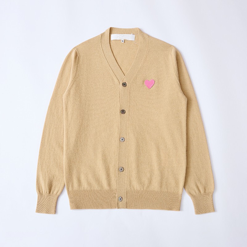 New Play Comme des Garçons pink heart V-neck unisex 100% wool knitted cardigan sweater New Play Comme des Garçons pink heart V-neck unisex 100% wool knitted cardigan sweater