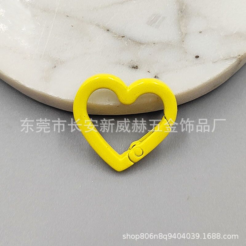 塗装カラー亜鉛合金スプリングは愛の開口スプリングリングの箱に金属のキーホルダーdiyアクセサリーの部品を掛けます。|undefined