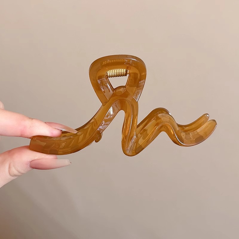 De alta calidad de felpa marrón horquilla hacia atrás cabeza clip de pelo tocado femenino otoño e invierno Gran Tiburón peludo horquilla
