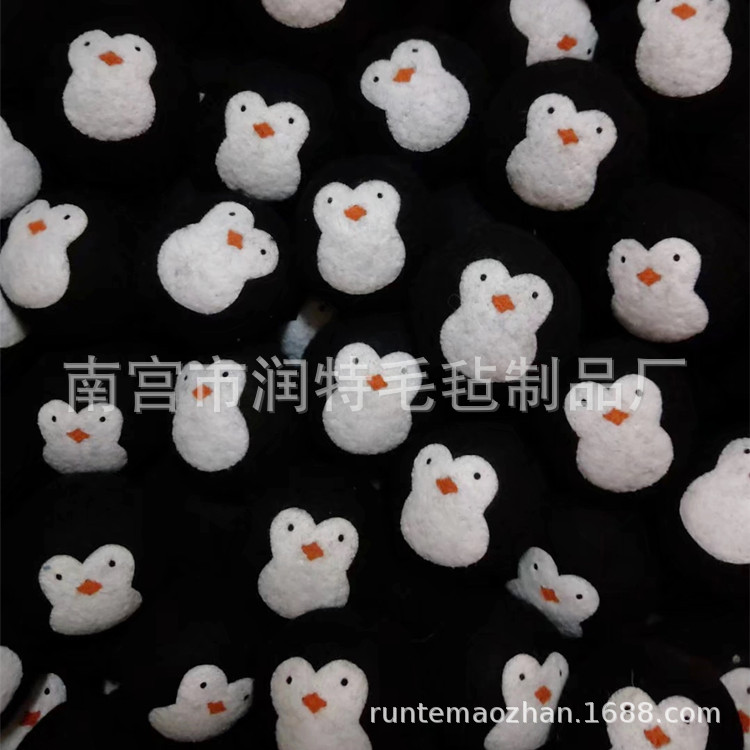 手工制作 针刺黑色企鹅、白色惊吓羊、四叶草、樱桃款式羊毛毡球