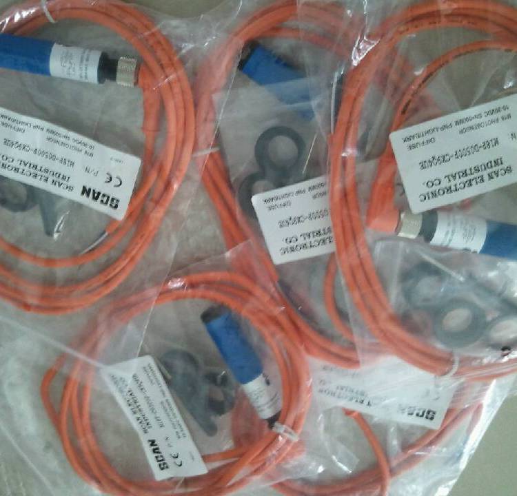 FCM1-1202C-A2U2/FCM1-0801P-BRU4接近开关SCAN