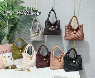 �羳�L���¿����ذ��˻@��ȫ�ֹ�����Ů�������r�����e�ٴ�б���