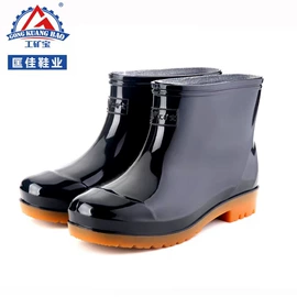 男式雨鞋;女式雨鞋;童雨靴