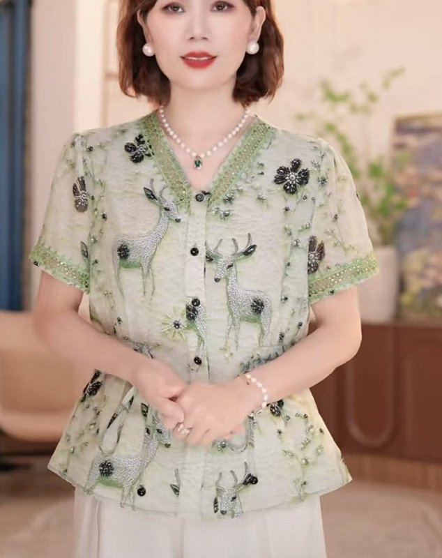 一件代发2025夏季新款时尚洋气收腰显瘦气质百搭爆款小鹿印花小衫|undefined