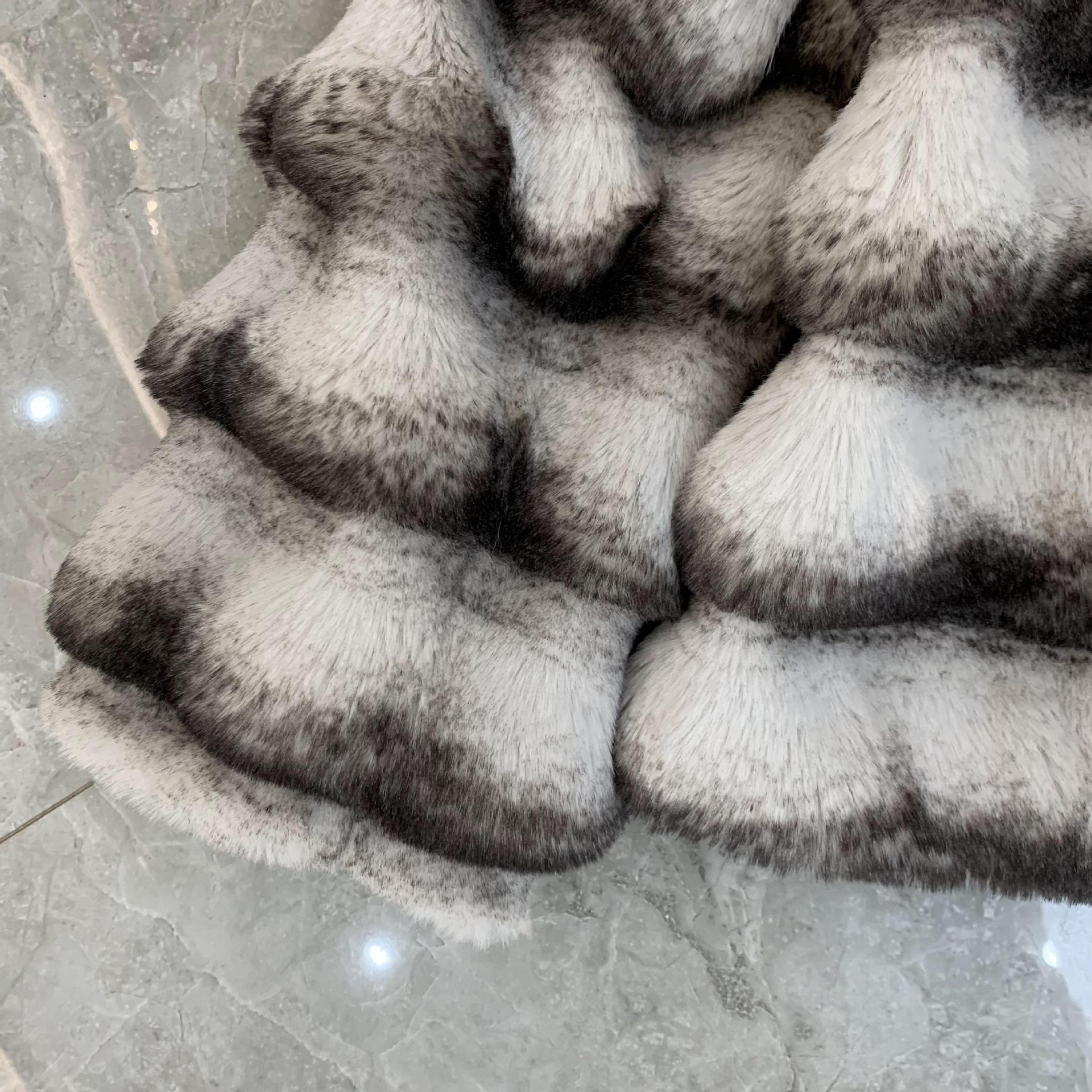 Women's Clothing Autumn and Winter New Retro Rex Rabbit Fur Chinchilla Fur Coat Women's High end Young Fur Short Style_voghion.com