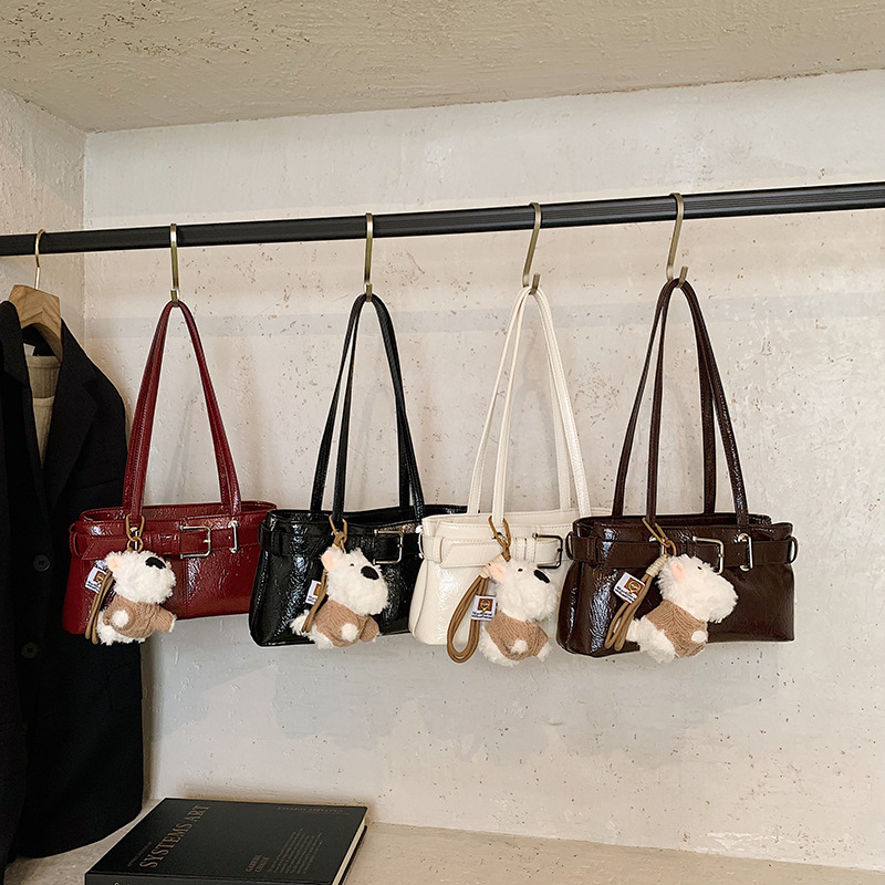 2025 Summer New Korean Style Commuter Trendy Fashionable Handbag Women's Niche Texture Armpit Shoulder Bag